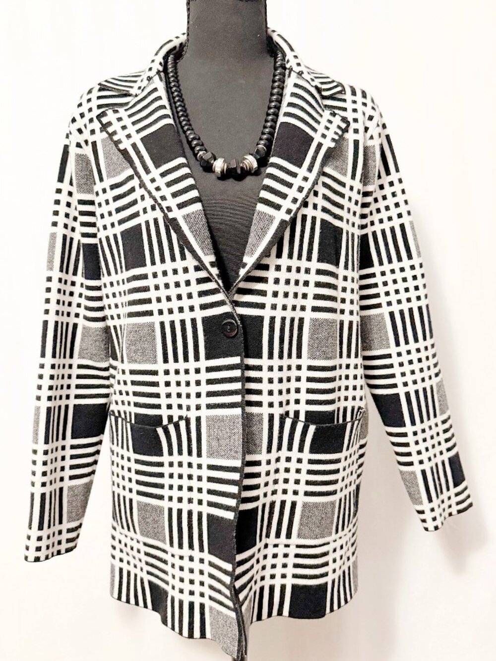 Sioni Plaid Knit Coatigan Blazer Jacket Medium Black White Windowpane